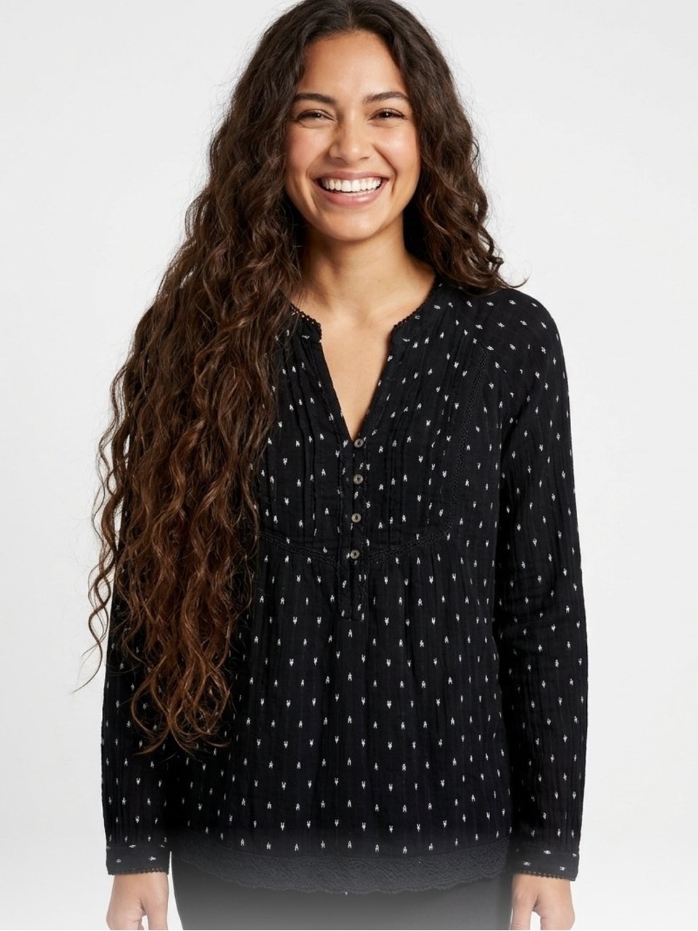 Vintage America Navy Dot V-Neck Pullover Top